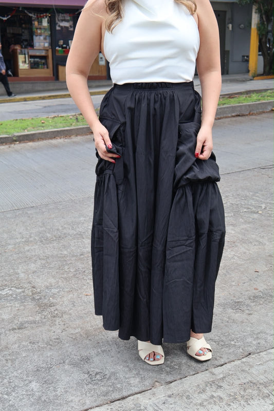 FALDA NEGRA BOLSAS VOLADA