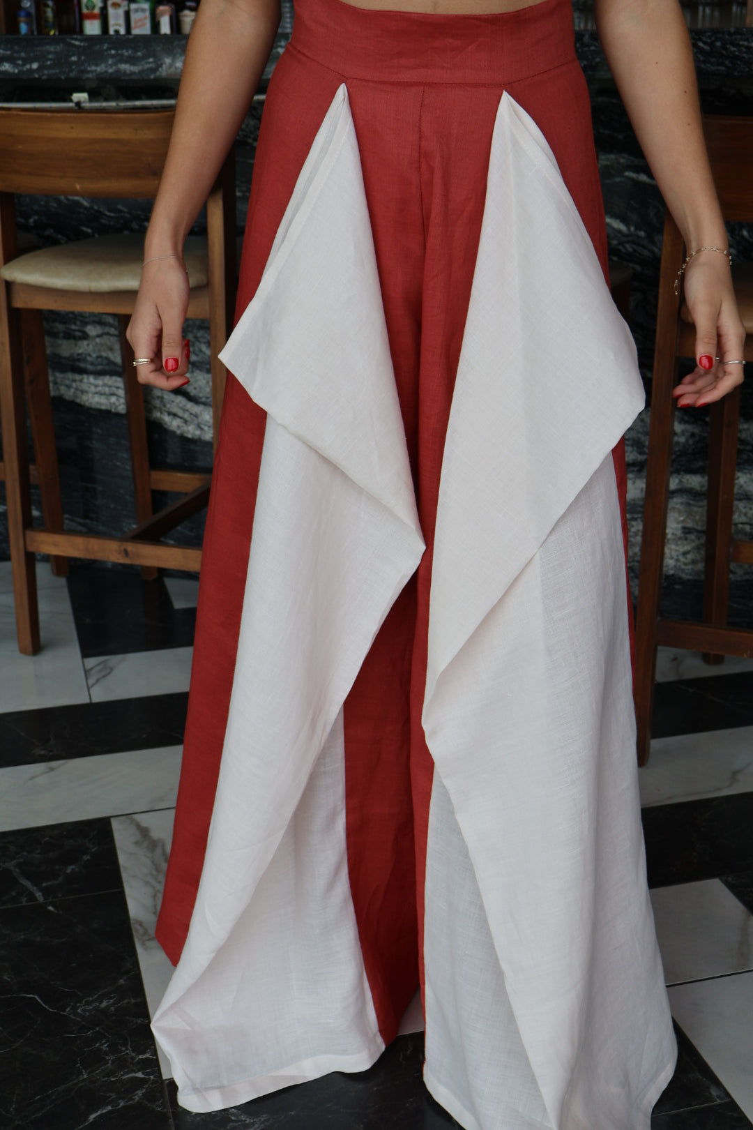 PANTALÓN ROJO CREMA