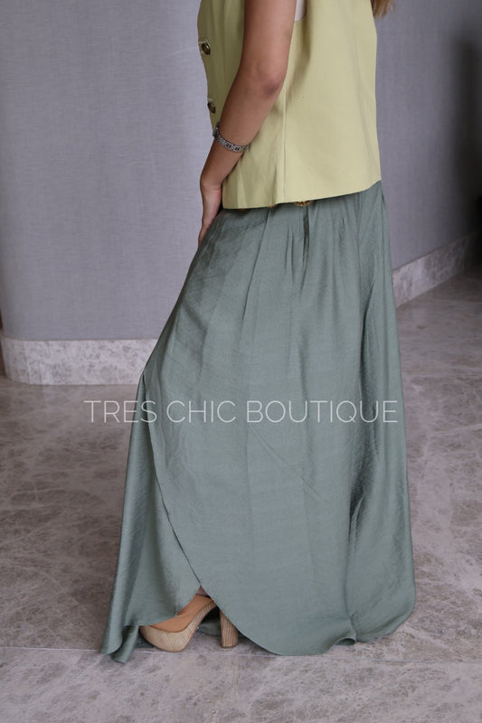 PANTALÓN PIERNA ABIERTA VERDE