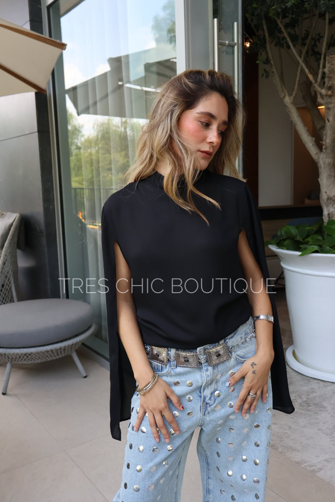 BLUSA CAPA ABIERTA NEGRA