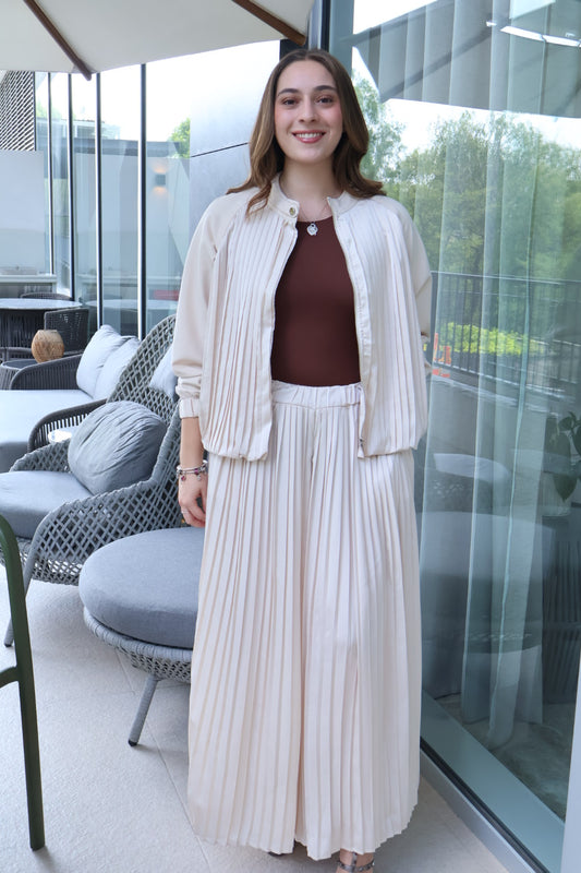 PANTALÓN TABLEADO BEIGE BRILLOSO