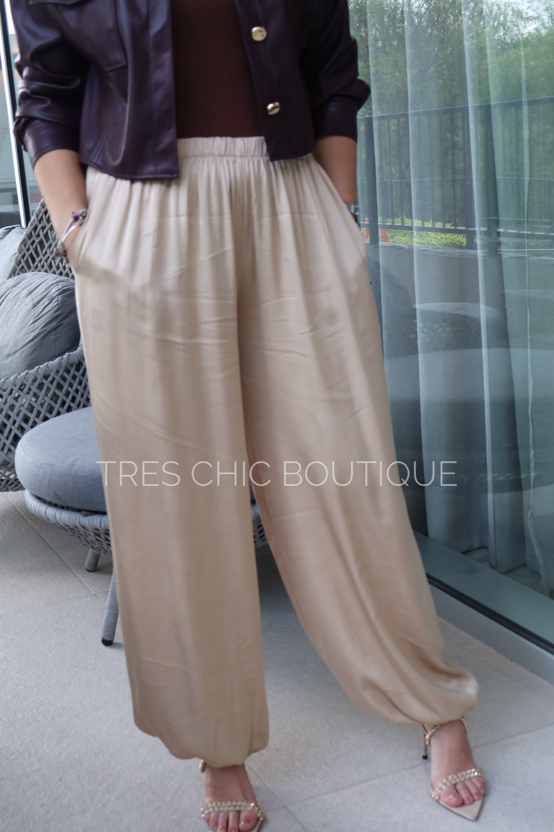 PANTALÓN SATIN BEIGE RASO