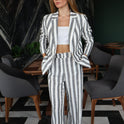 CONJUNTO LINEAS GRIS BLACO