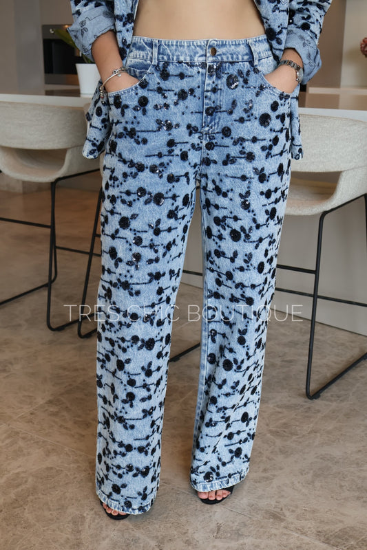 PANTALÓN DENIM FLORES NEGRAS