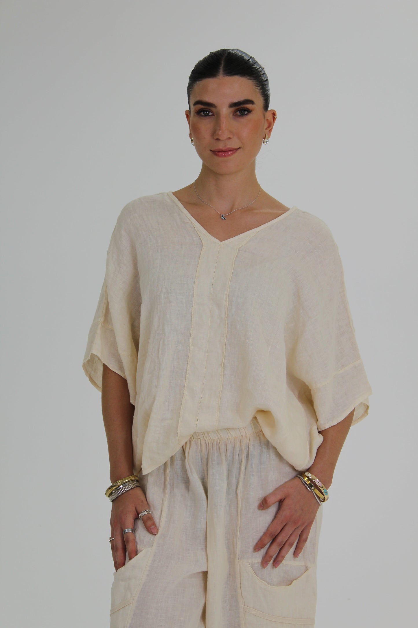 BLUSA CUELLO V