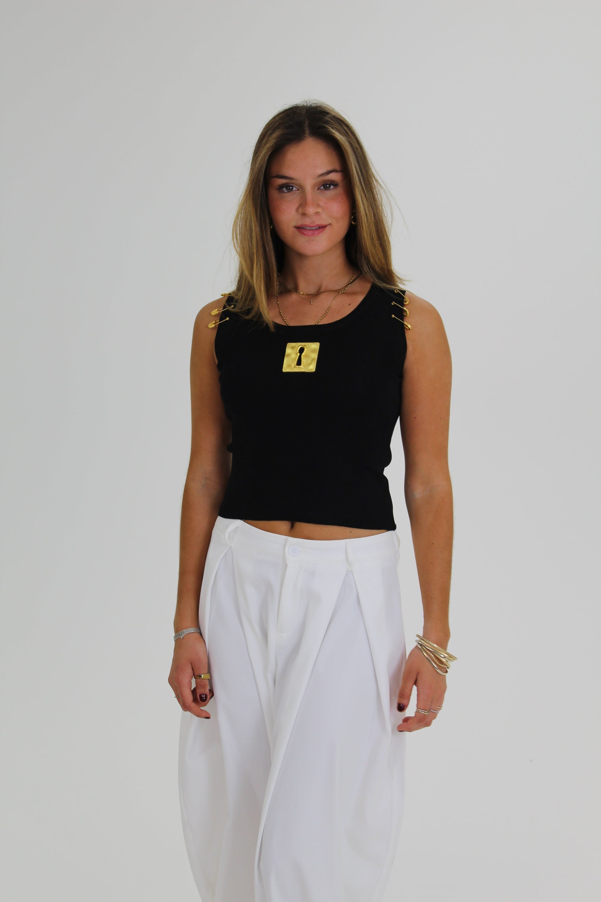 BLUSA LLAVE SEGURO negra