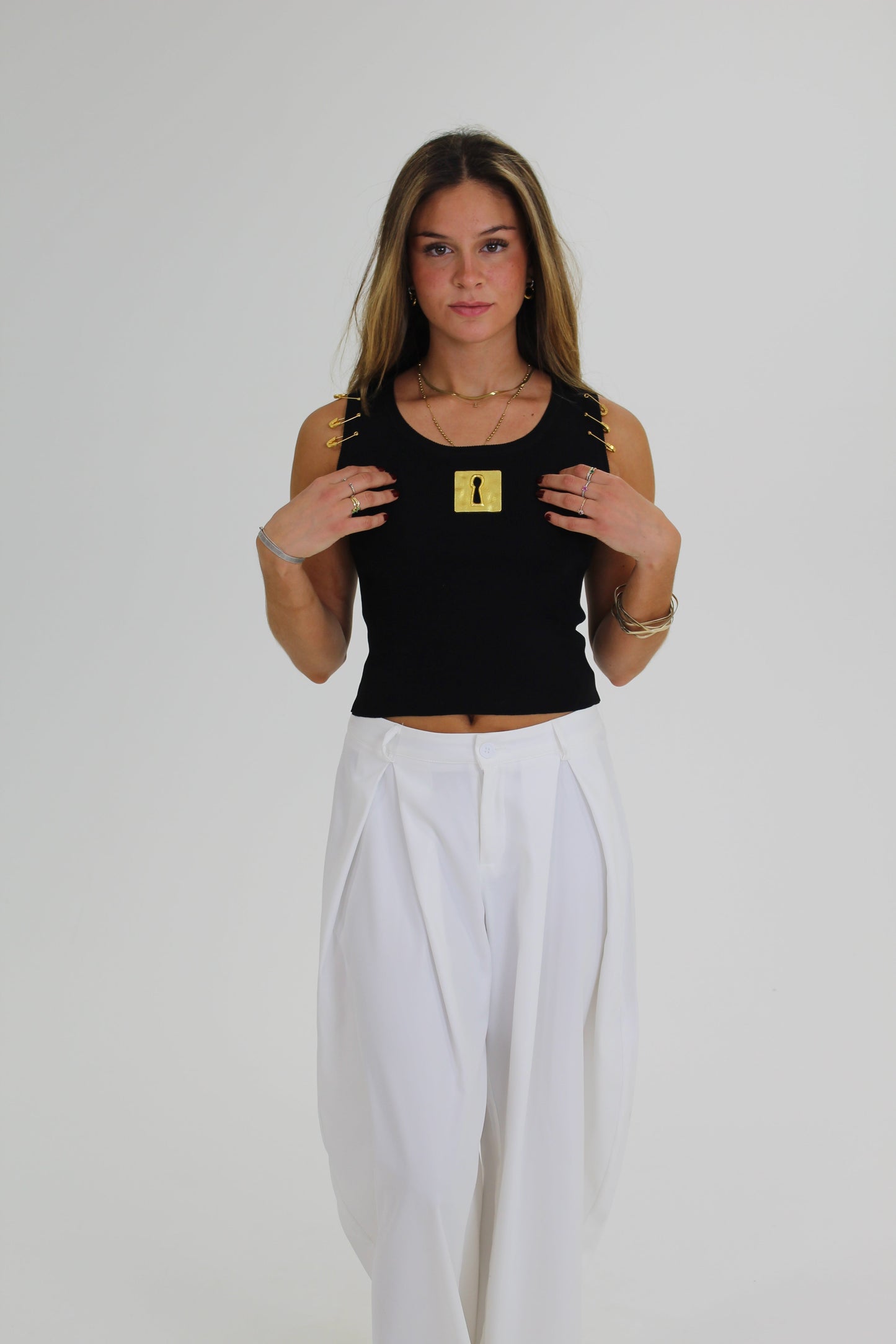 BLUSA LLAVE SEGURO negra