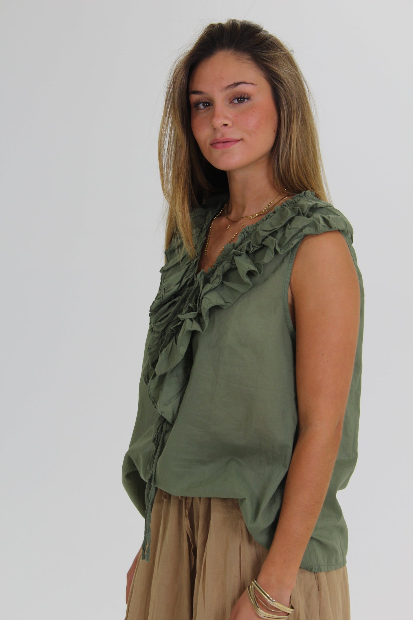 BLUSA SIN MANGA