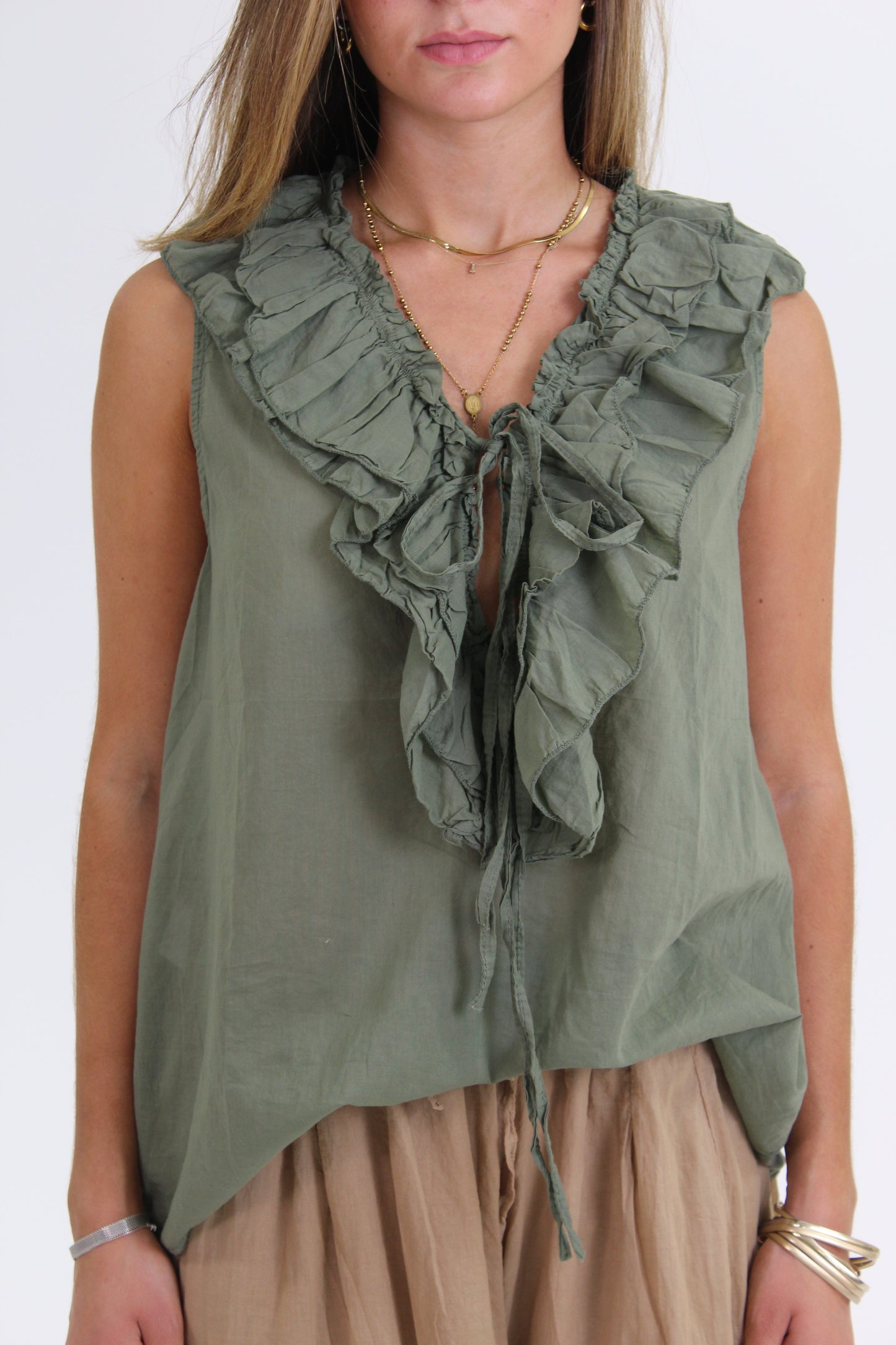 BLUSA SIN MANGA verde