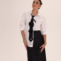 CAMISA CORBATA NEGRA blanca