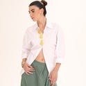 CAMISA DETALLE DORADO blanca