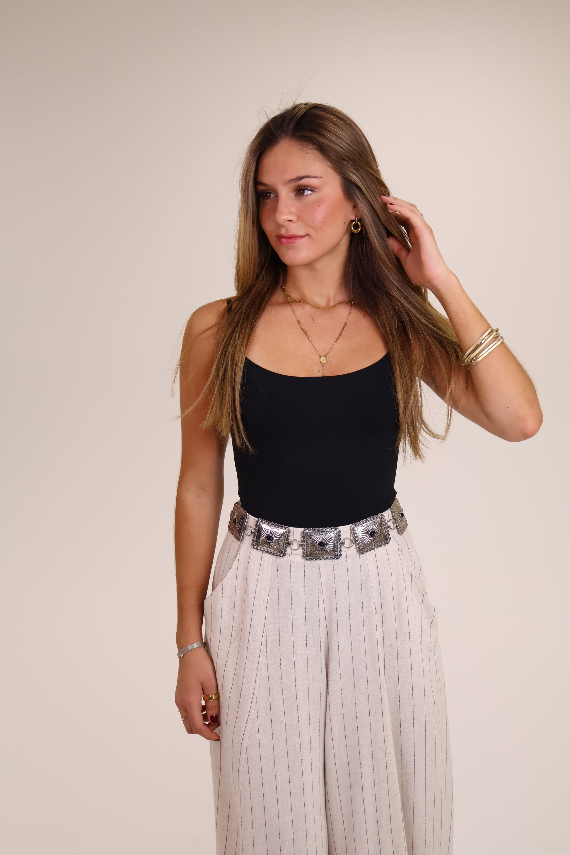 PANTALON CORTO CURVA RAYA