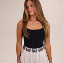PANTALON CORTO CURVA RAYA beige