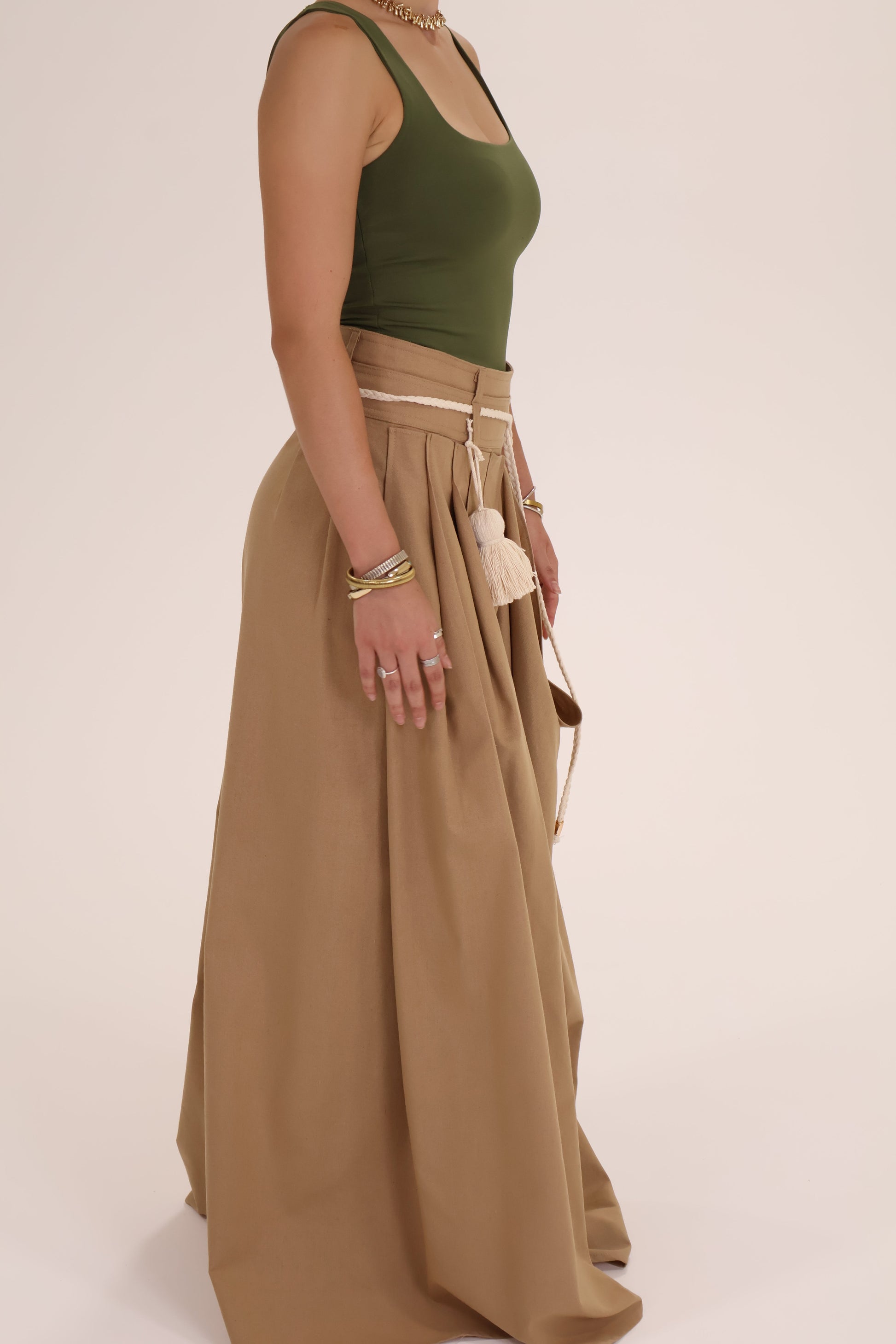 PANTALON TRENZA POMPON beige