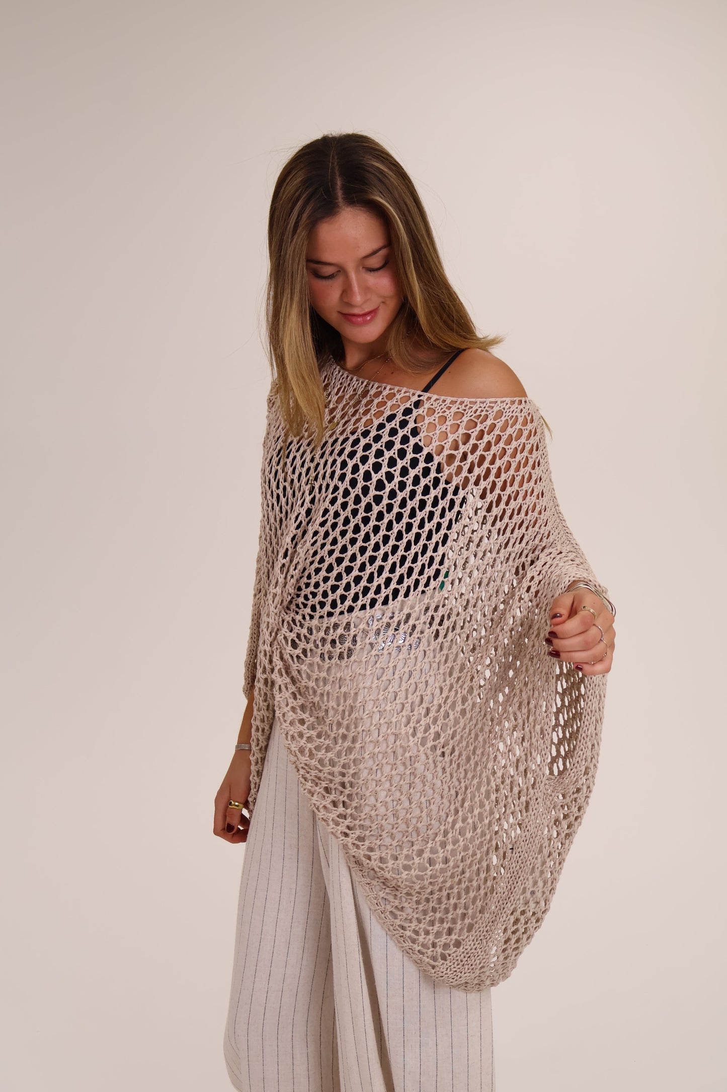 PONCHO LARGO PUNTO beige