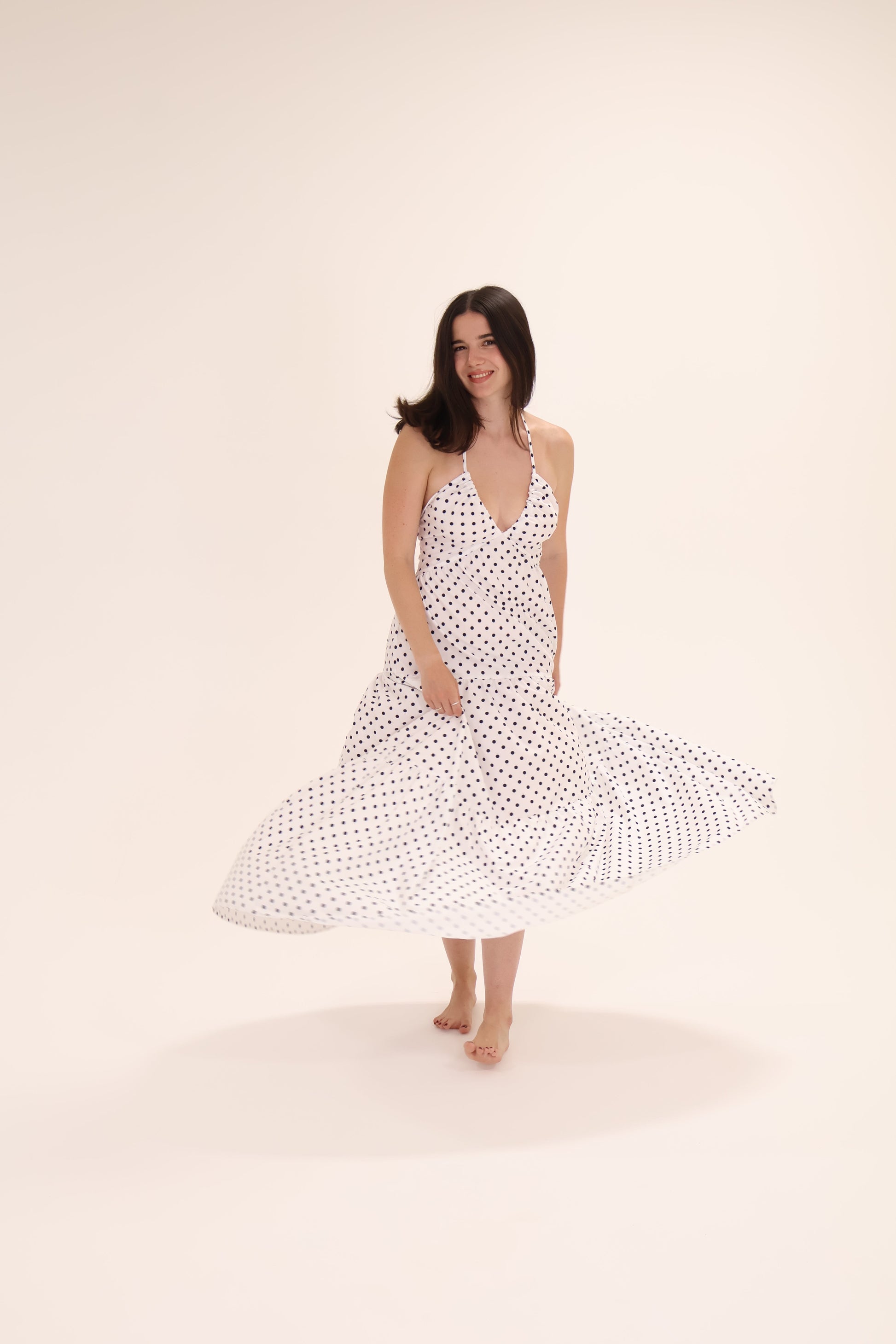 VESTIDO BOLAS blanco-con-negro